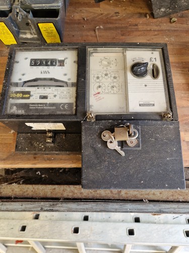 Misuratore elettricità a - di,